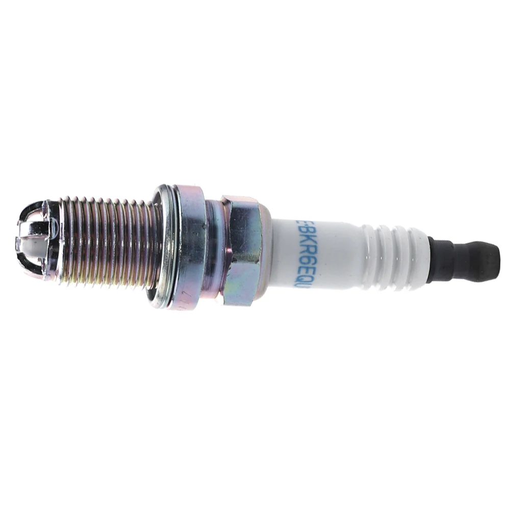 Car Spark Plug For Audi A6 2005-2011 4.2L A8 S4 116i 316i 318i 320i 323i 325i 328i 330i 520i 525i 530i 535i 540i OEM BKR6EQUP