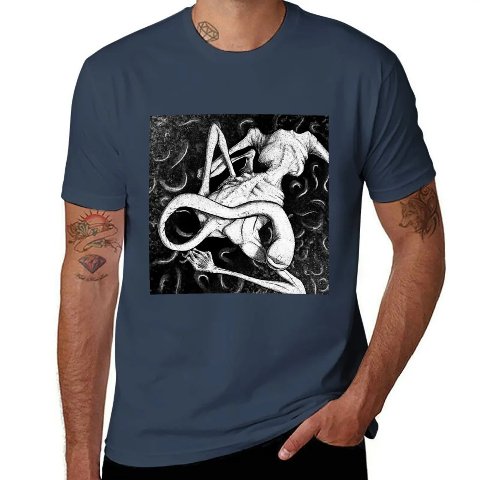 

Hook Worms T-Shirt Labor Work Casual T-Shirt