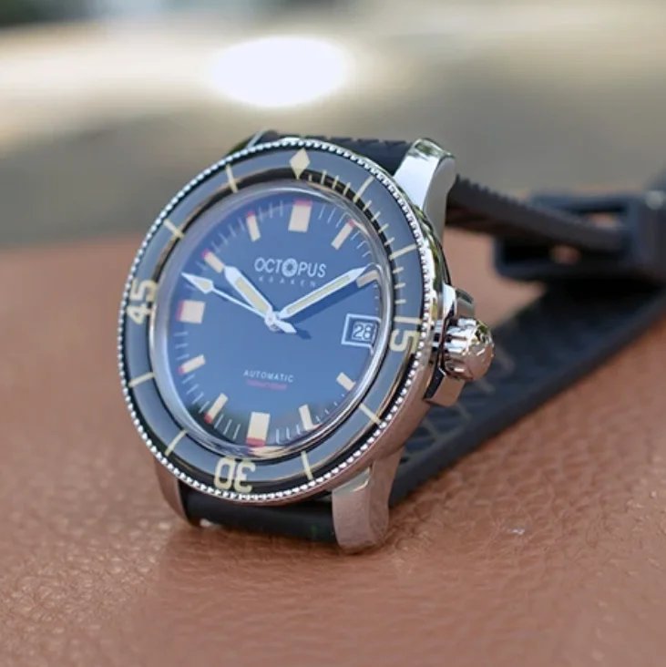 الأخطبوط الرجال غواص ساعة الطيار 40 مللي متر التلقائي الميكانيكية ساعة اليد غواص 300 متر مقاوم للماء مضيئة الياقوت الحافة الرياضة PT5000