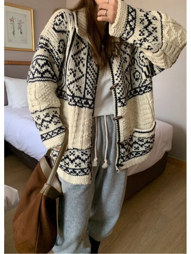 

Dongdaemun Fair Island Retro Knitted Open Cardigan Women's Loose Sweater with Button Closure Warm Outerwear Casual Sle