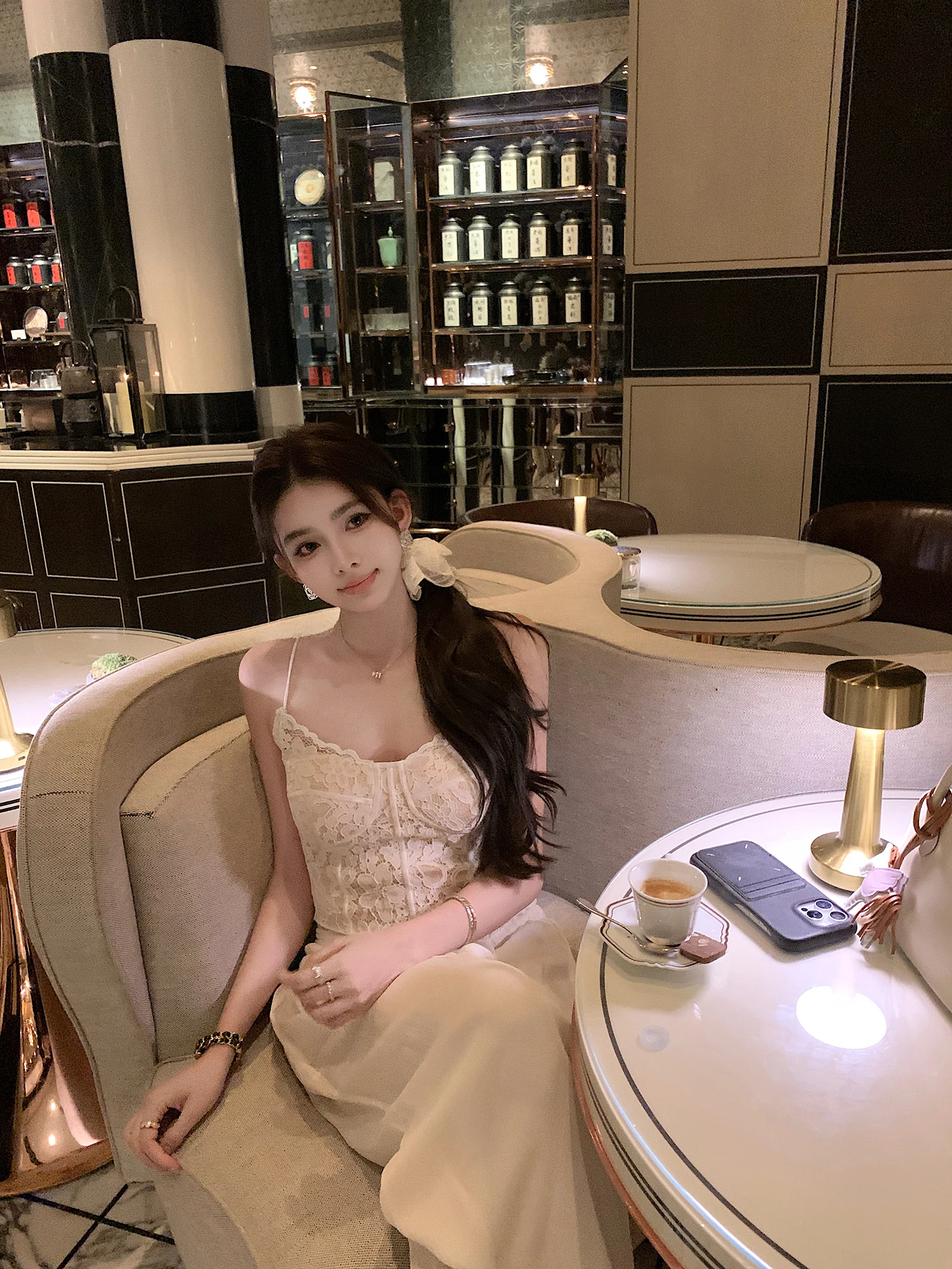 

Lilylikes Lace Strap Vest Top 3D Precision Cut Floral Pattern Inner Wear ort Length Nylon Blend Eco-Friendly Women's Faion