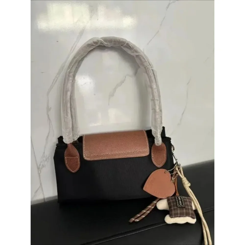 

2025 Hot Ins New Fashionable Multifunctional Large Capacity Women's Handbag Shoulder Bag Foldable Classic Pendant Integrated