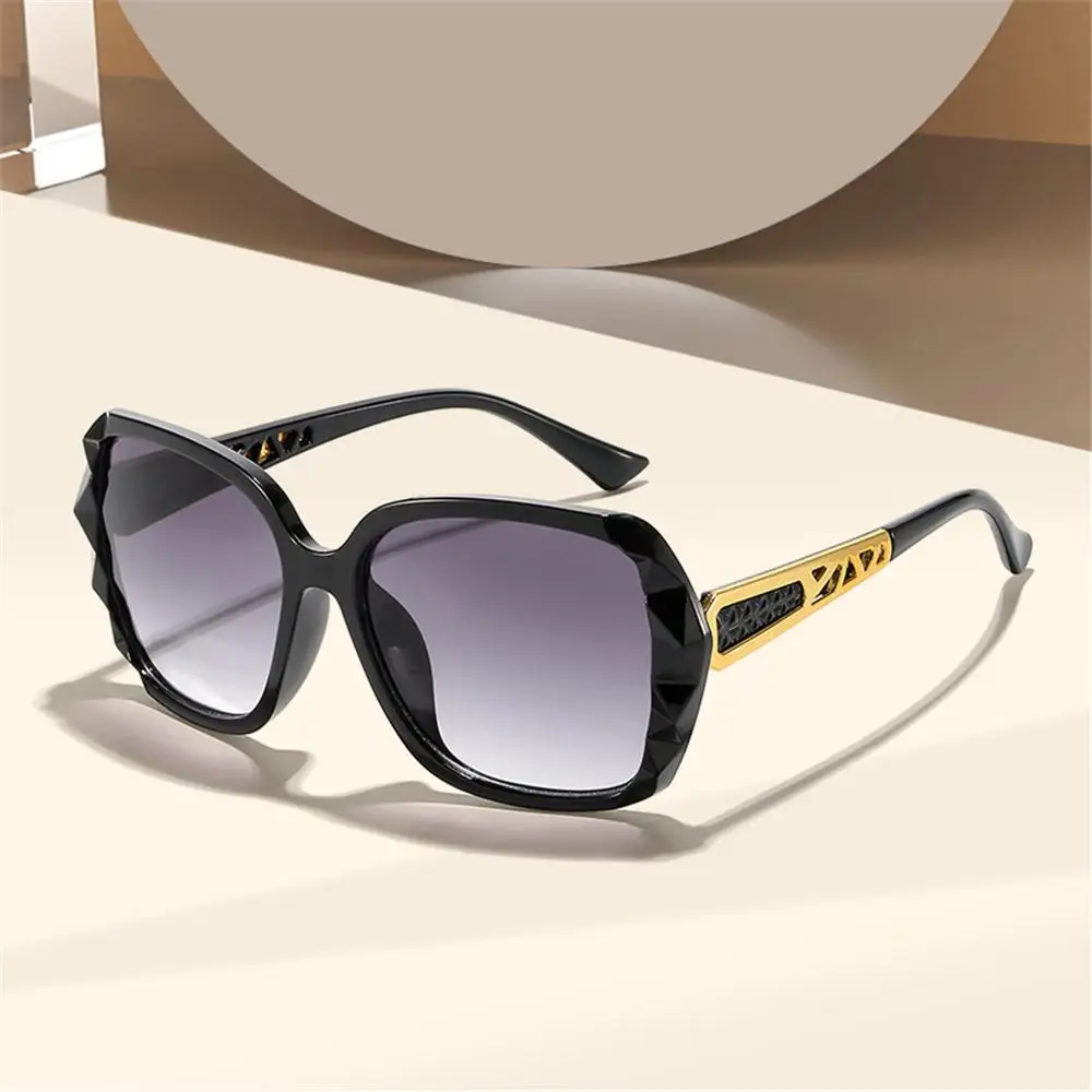 Metal Hollow Carved Design Temples Oversized Sunglasses Beach/Travel/Streetwear Classic Fashion Ladies Shades UV400 Protection