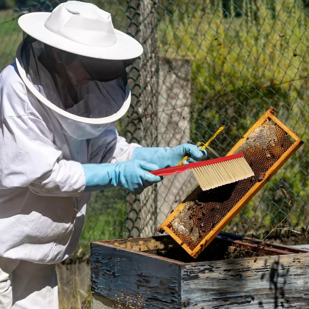 1Pc New High Quality Bee Sweeping Brush Long Handle Beekeeping Brush Bee Sweeping Tools Apiculture Accessories Brushes