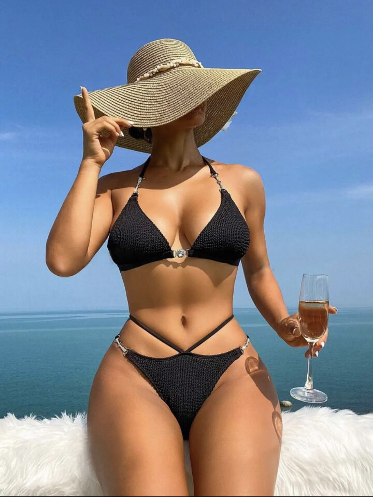 

Luxury Black Bikini 2024 Women White Halter Push Up Diamond Micro Swimsuit Brazilian Beach Bathing Suit Thong Swimwear Biquini