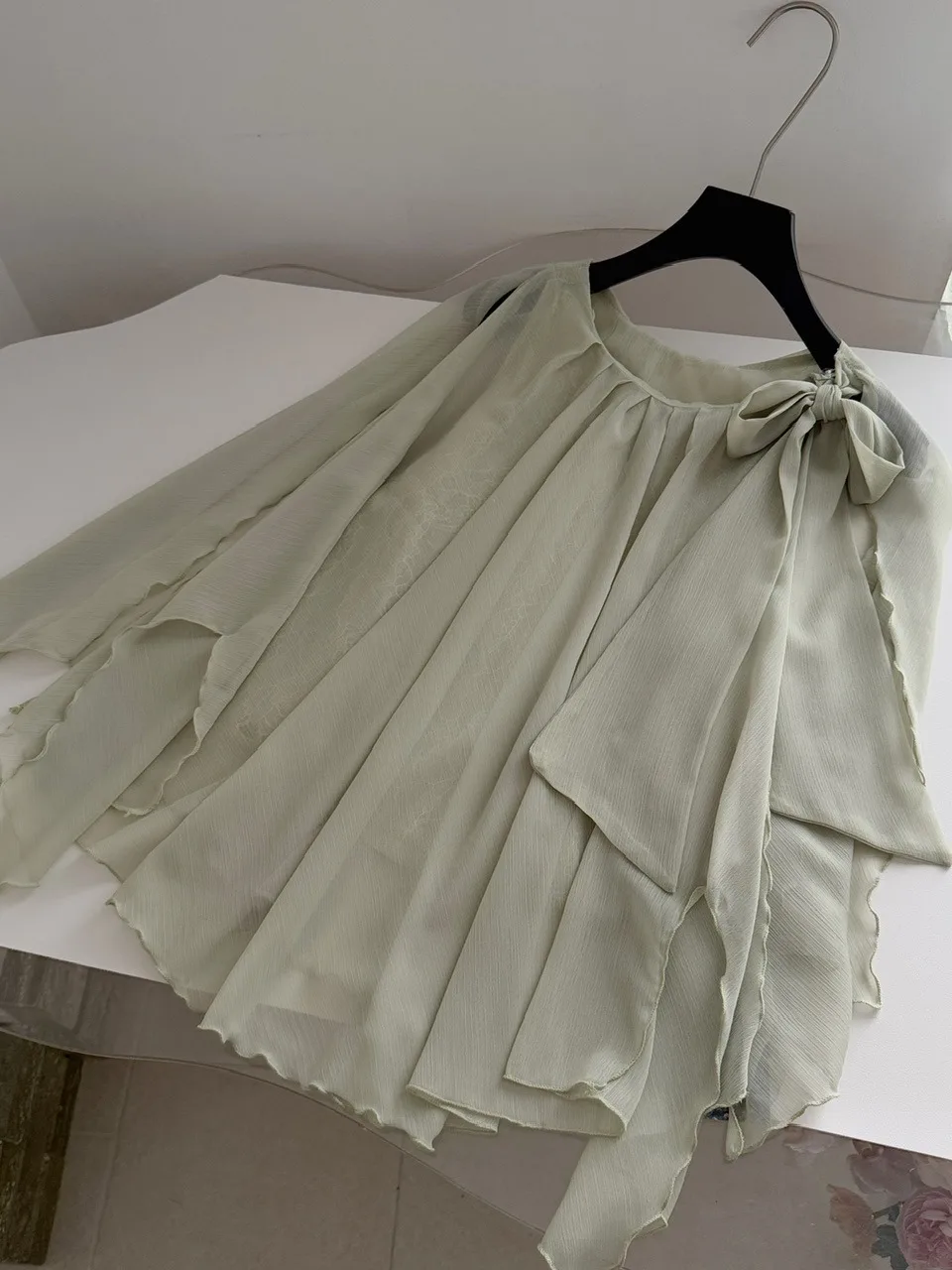 

Женская модная блузка из шифона Gentle Wind Green с асимметричным подолом, длинными рукавами, оригинальным дизайном, свободного кроя, из бесшовной ткани