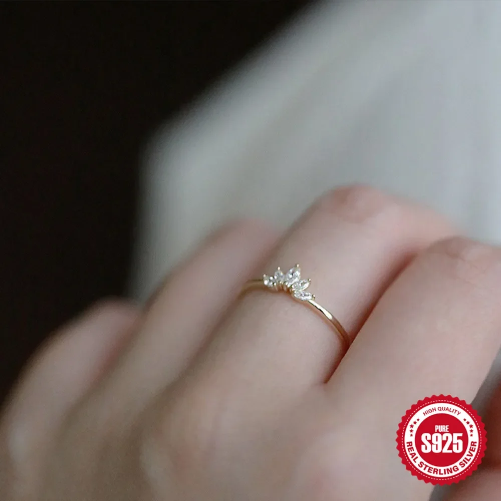 KO cincin cantik elegan trendi untuk wanita, cincin Aksesori Perak zirkon berkilau 925 Sterling, cincin jari romantis untuk wanita