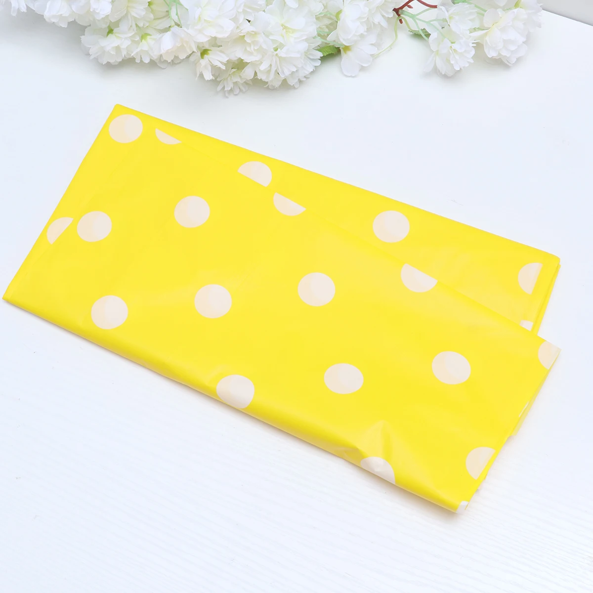 

Dot Tablecloth Yellow White Disposable Plastic Party Picnic Covers Rectangle Size Fits Banquet Themes Home Decor