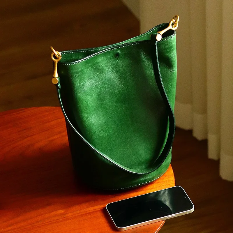 

Новая женская модная сумка-ведро 2026 года, зеленая, в стиле ретро, большая вместимость, Shoutbao, на одно плечо, через плечо, подмышечная сумка-тоут