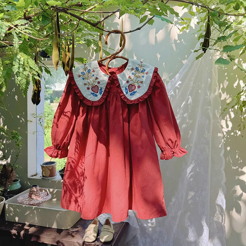 

Red Princess Dress for Girls Vintage Embroidered Collar Long Sleeve Doll Collar Style Children's Clothing Autumn Collection