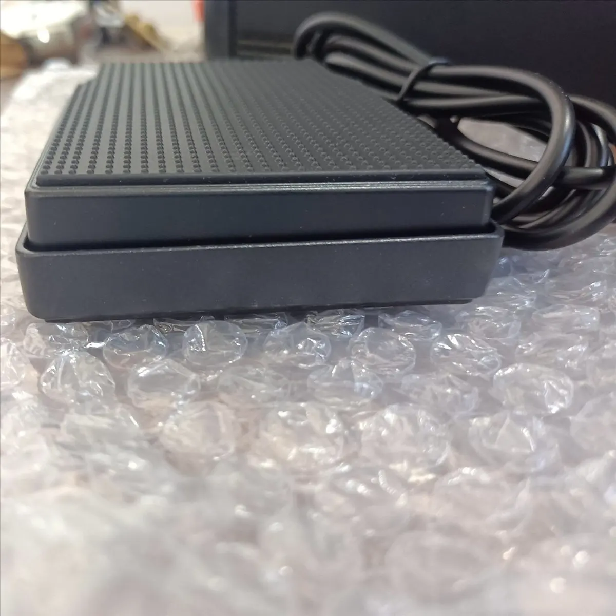 SP20 Professional Sustain Pedal Universal Compatibility for Keyboards Synthesizers Tone Modules Drum Machines [AA74-AAA]