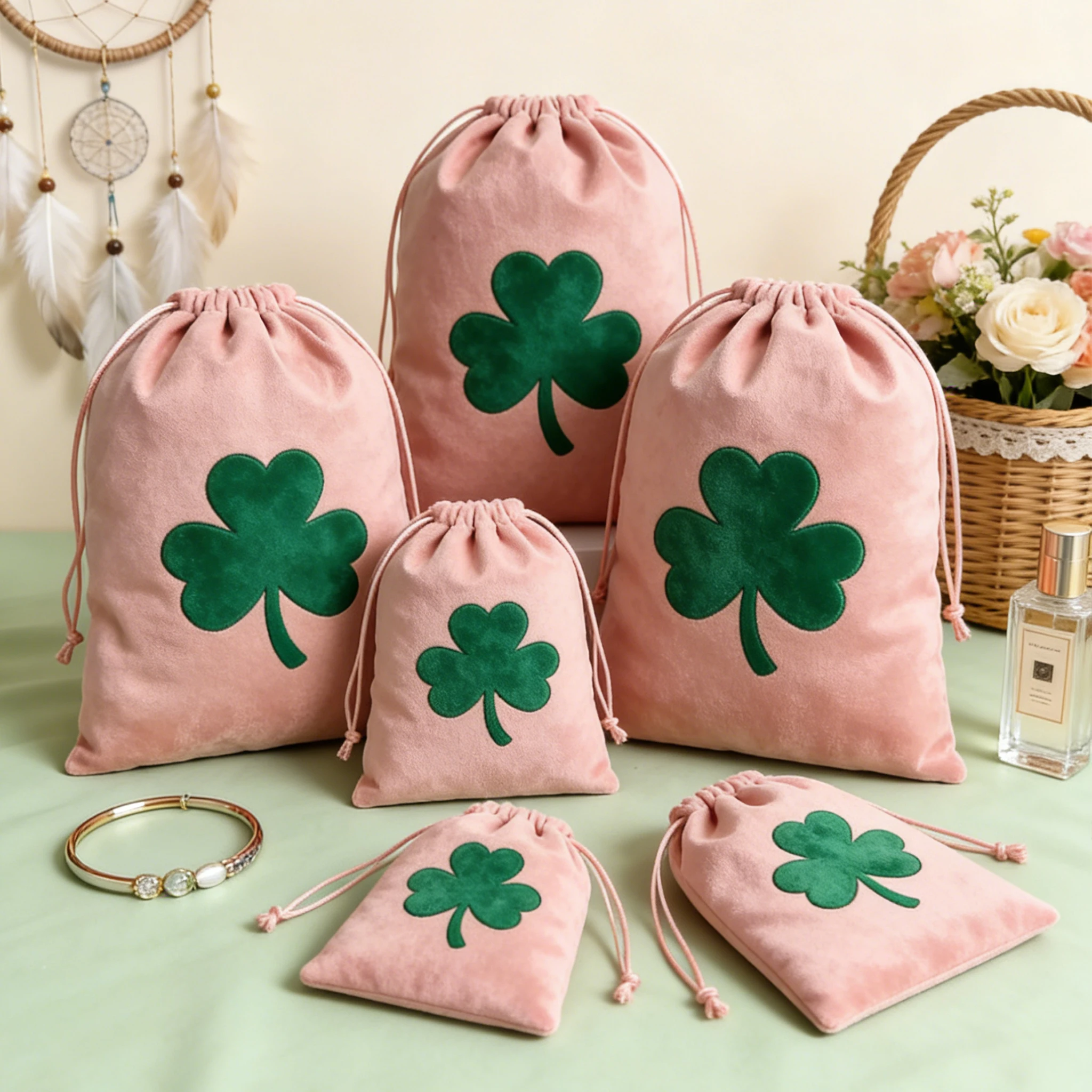 

Подарочные мешочки из фланелевого бархата с индивидуальным логотипом, 50 шт., для ювелирных изделий, свадебных колец, косметики, макияжа