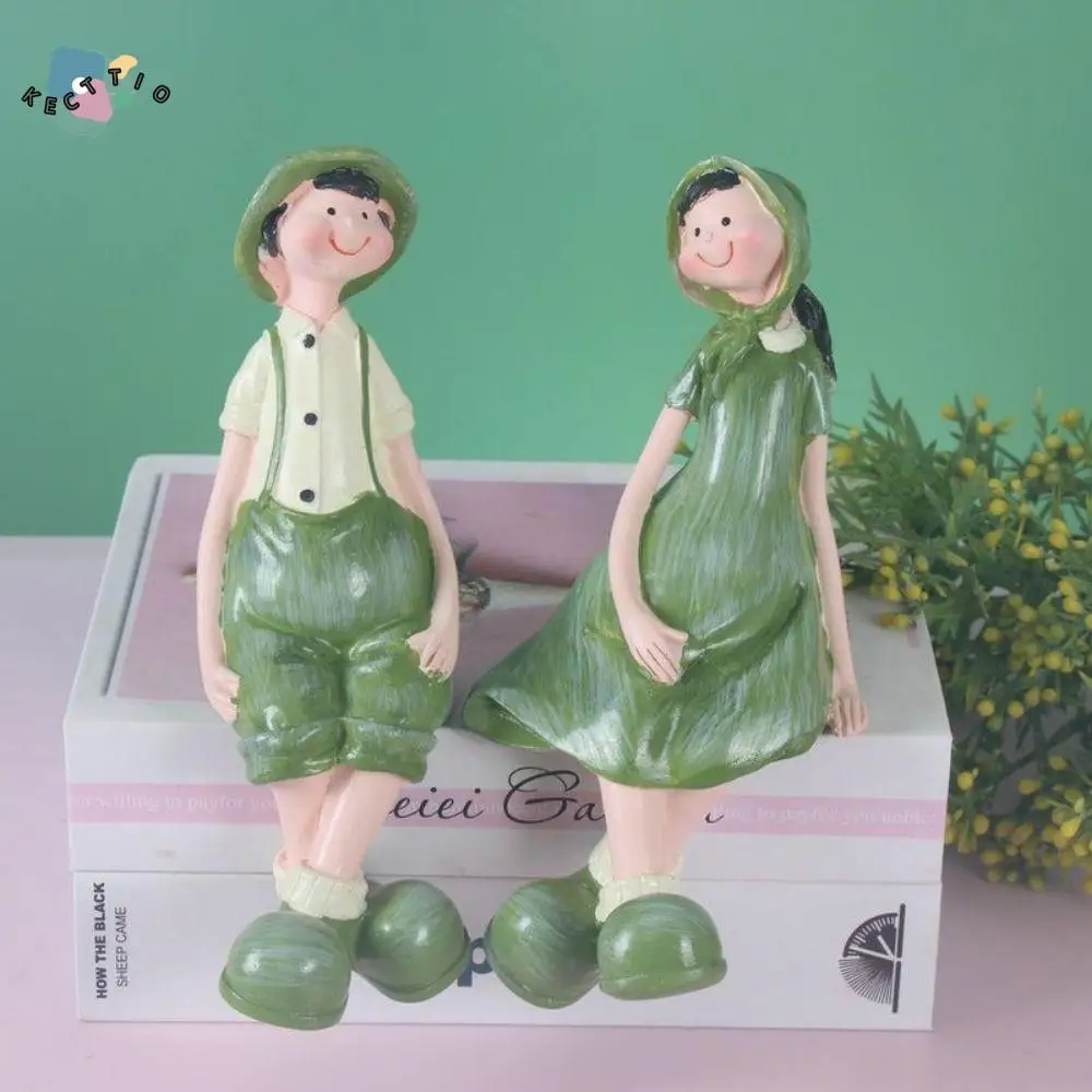 

2Pcs/set Creative Hand Painted Lovely Couple Statue Cartoon Cute Resin Couple Ornament Craft Children's Ornaments Office