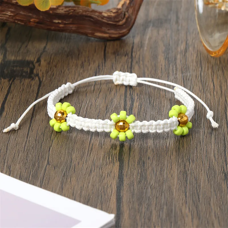 Bohemian Colorful Beads Flower Handmade Adjustable Bracelet Women Casual Daily Fashion Accessory Friendship  Personality Gift