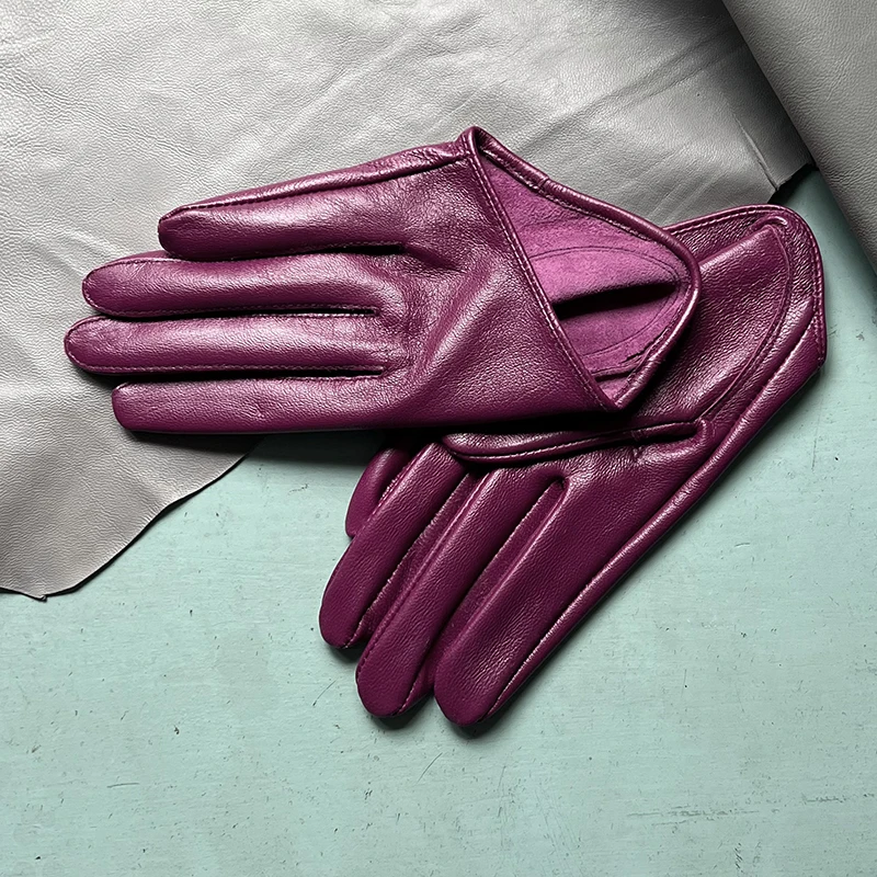 Guantes de piel de oveja a la moda para mujer, guantes de cuero de media palma, hermosos guantes de conducción de color ciruela