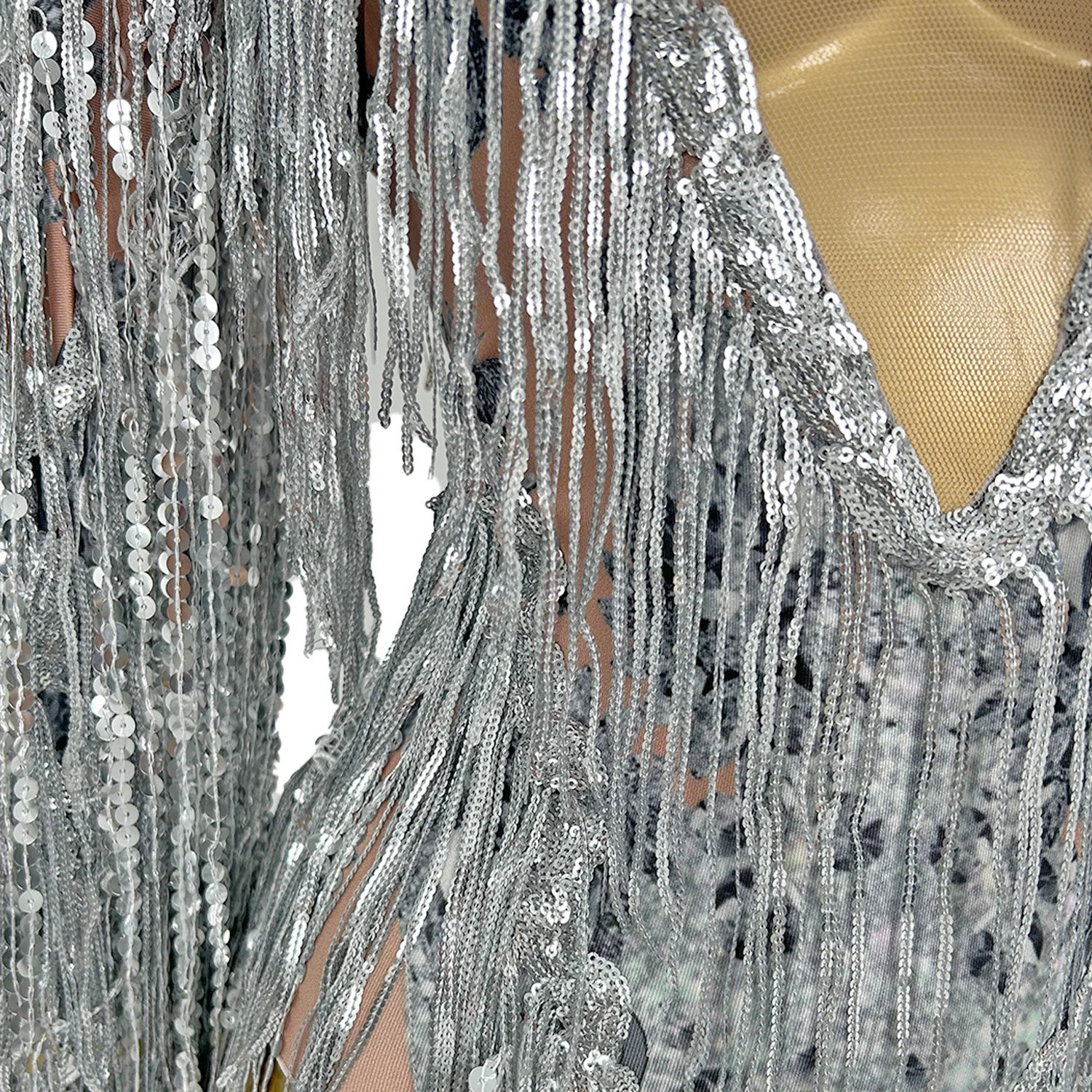 Shining Silver Tight Bodysuit Performance Dance Costume Women Sexy Mesh Stretch Sequins Fringes Nightclub Stage Outfit Liutang