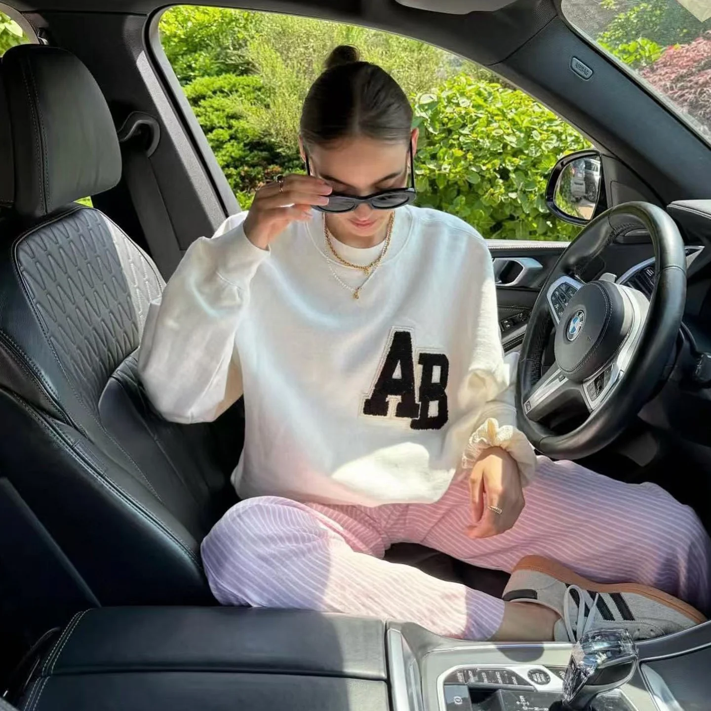 

Женская толстовка свободного кроя на флисовой подкладке с вышивкой, осенне-зимняя коллекция, уличный стиль