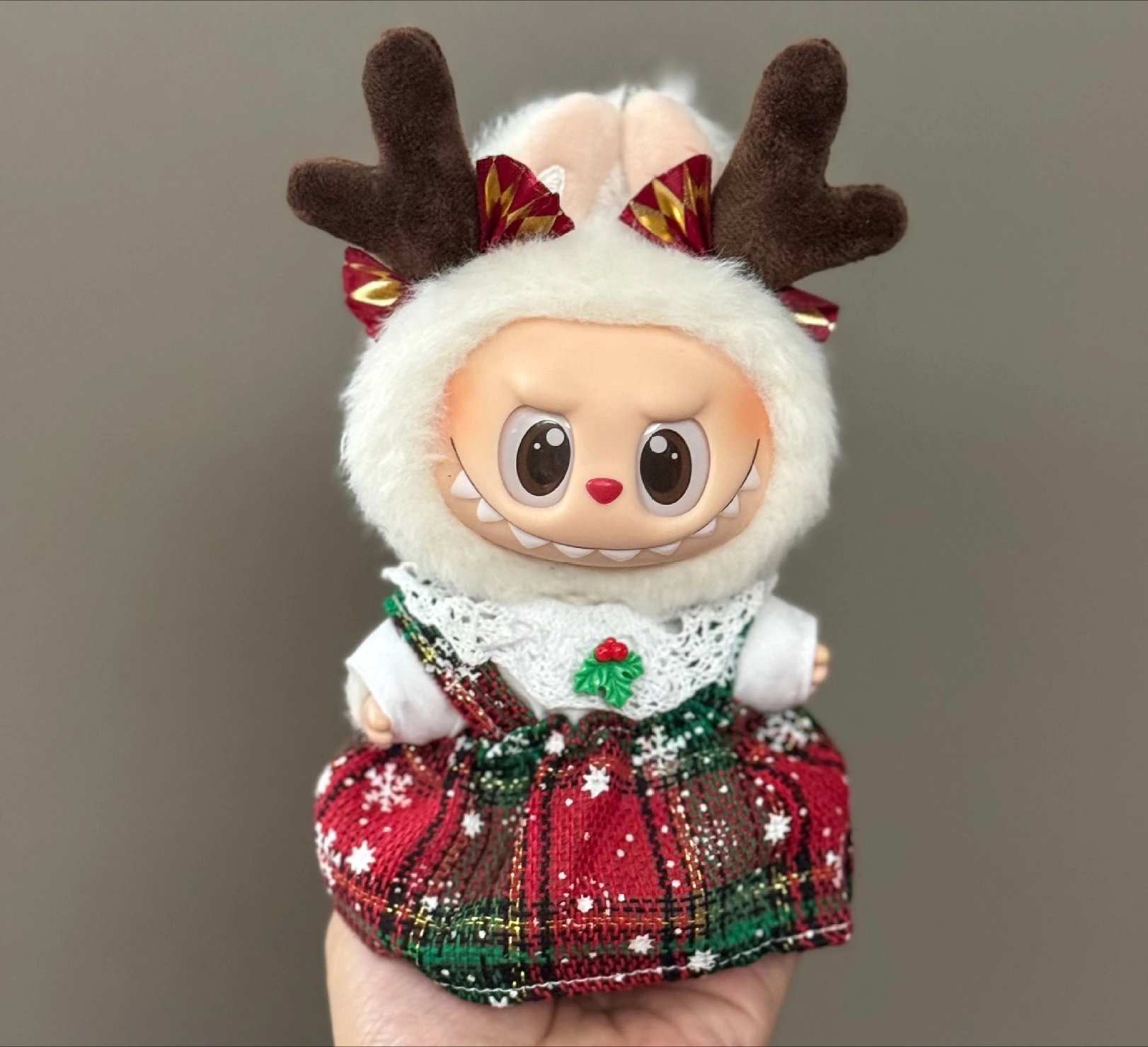 17 cm Labubu Pop Kerstkleding Set Feestelijke Kerstman Sneeuwpop Outfit Zachte Comfortabele Pop Kleding Hot