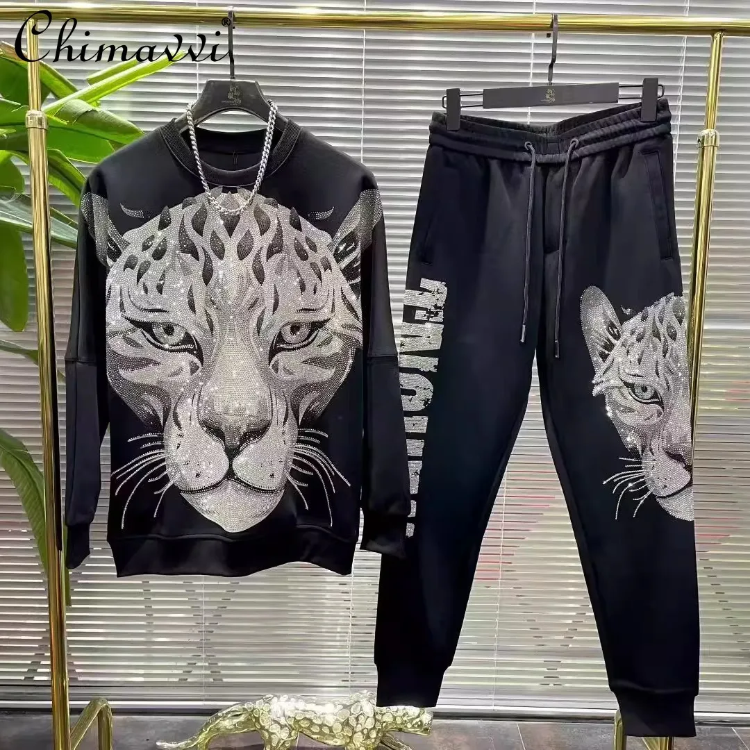 

2025 Autumn New Fashion Casual Loose Rhinestone Tiger Head Round Neck Long Sleeve T-Shirt + Pants Handsome Casual Men's Set