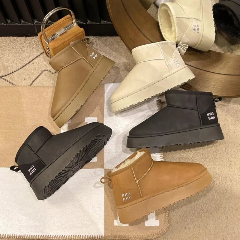 

Thick soled snow boots for women in autumn and winter 2025, anti slip, thickened short tube, height increasing