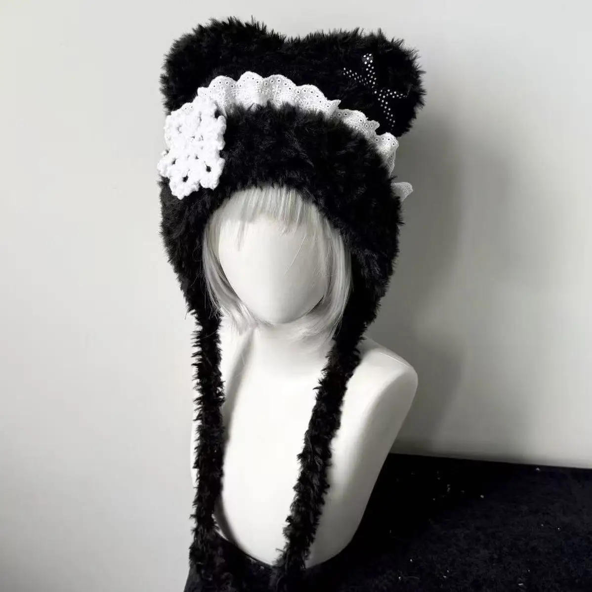 

Japanese Sweet Harejuku Knitted Hat Women Cat Ear Bow Lace Snowflake Decoration Caps Y2K Gothic Autumn Cute Hat Keep Warm Beanie