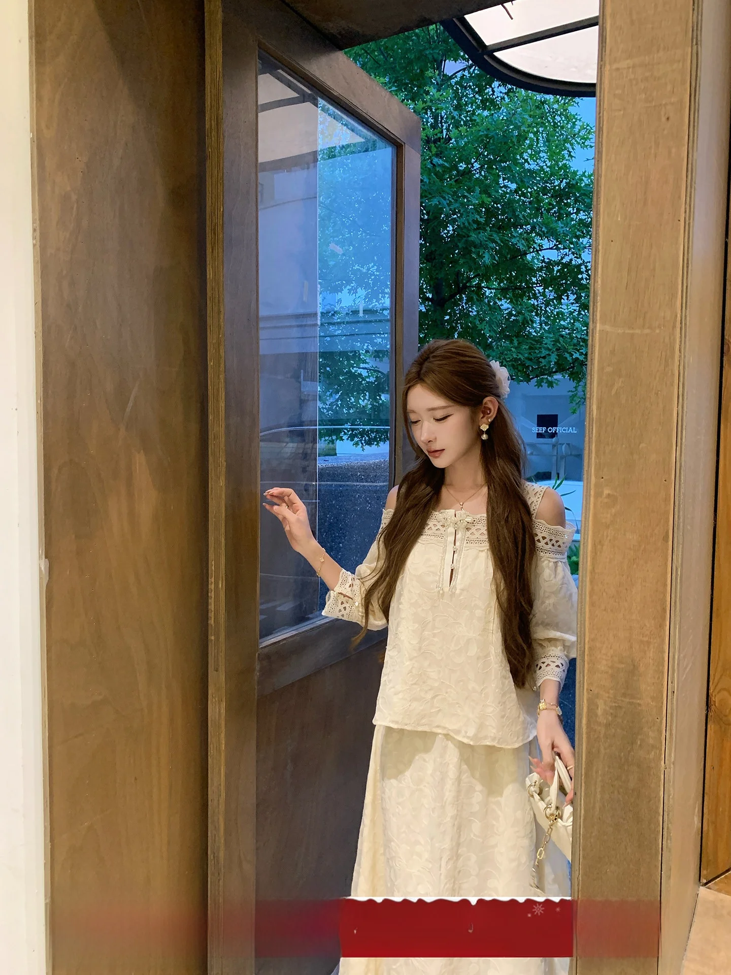 

Комплект NMIOK: бежевый кружевной топ с открытыми плечами и юбка с высокой талией, с обильной вышивкой, модный женский костюм из двух предметов...