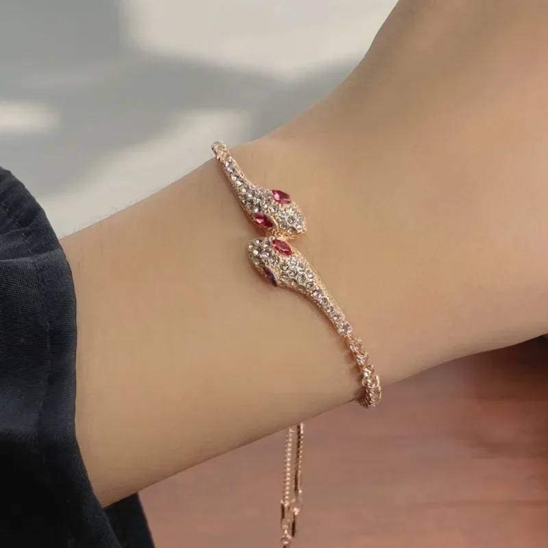 

Golden inlaid pink zircon spirit snake chain bracelet for women's with adjustable drawstring light luxury fashion girls Jewelry