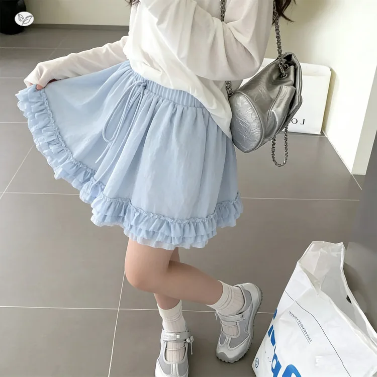 Girls' clothing for spring/summer 2026, short skirt, Korean version, outdoor cake medium size children's pleated skirt