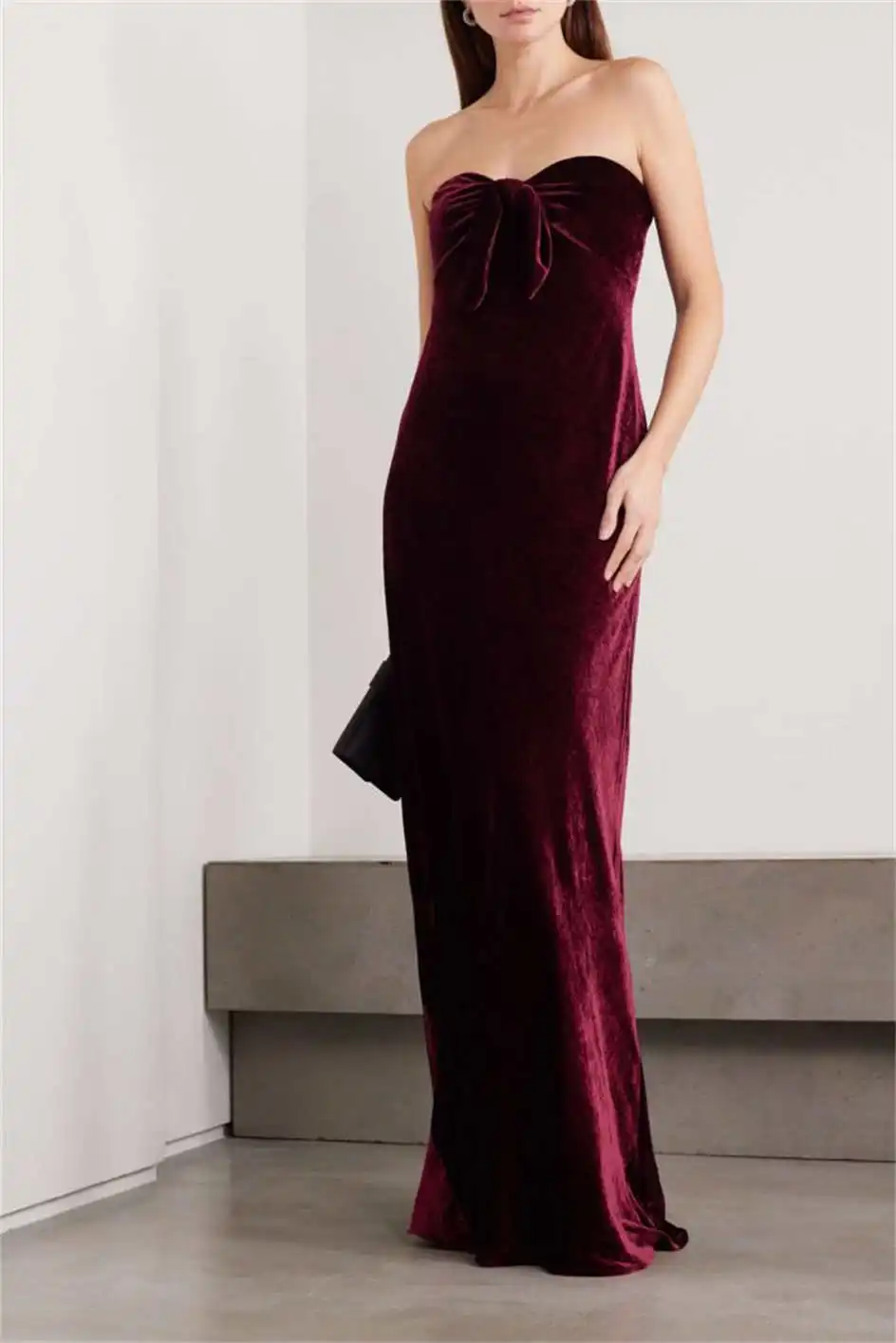 

Shiyiecy Elegant Strapless Sleeveless Velvet Dress Autumn Winter Pleated Floor-length Cocktail Elegant Ladies Long Prom Skirt