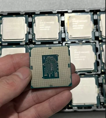 1ADET G3900T G3930 G4400 G4560 G4900 G4930 G4900T G5420 G5400 G5600T G4600 G4930T G5500T G5620Original and genuine product  cpu
