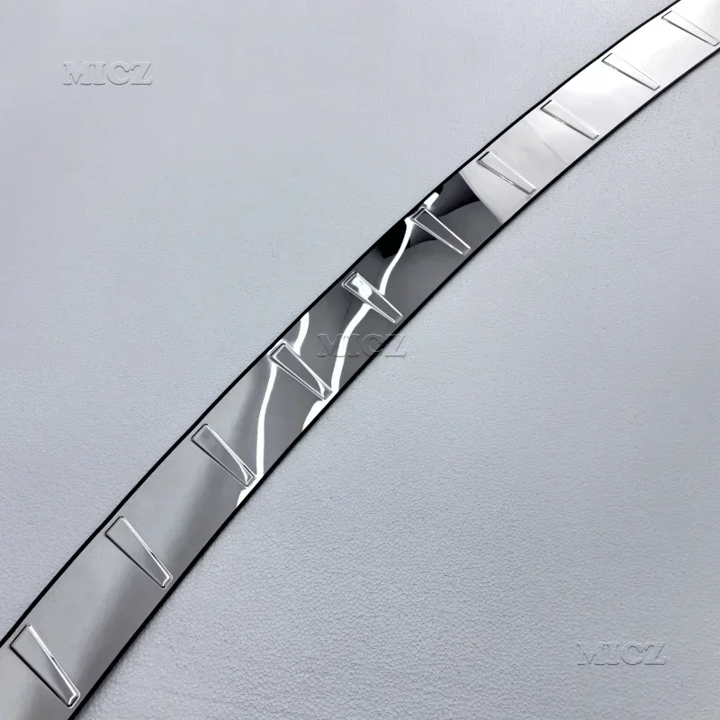 For Volvo XC60 Car Styling Stainless Steel Rear Bumper Protector Sill Trunk Rear Guard Tread Plate Trim 2018 2019-2022 2023 2024