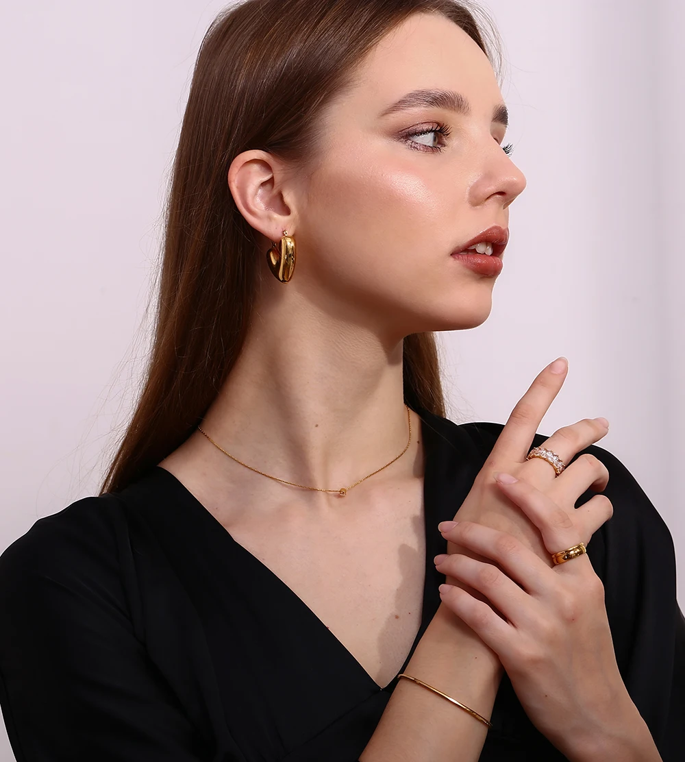 E.B.belle Ultra Fine Woven Chain Mini Zircon Pendant Necklace 316L Stainless Steel Necklace 18K Gold Plated Accessories