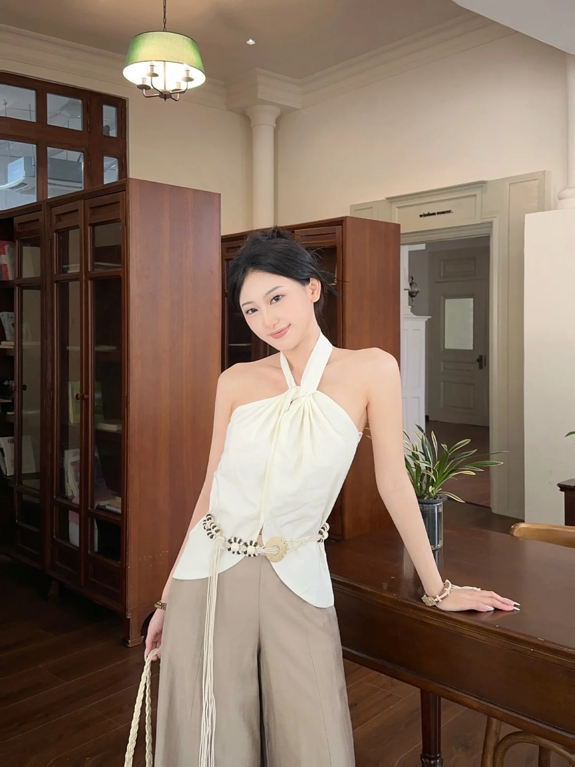 

White Knot Back Slimming Top Sexy Girl Hanging Neck Design Casual Commute Style High Waist Long Pants Four Seasons Universal