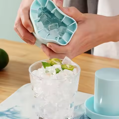 1-4PCS Durable Silicone Ice Cube Tray Easy Release Perfect Shape Ice Mold for Juice Ice Bucket Cylinder Cup Kitchen Accessories