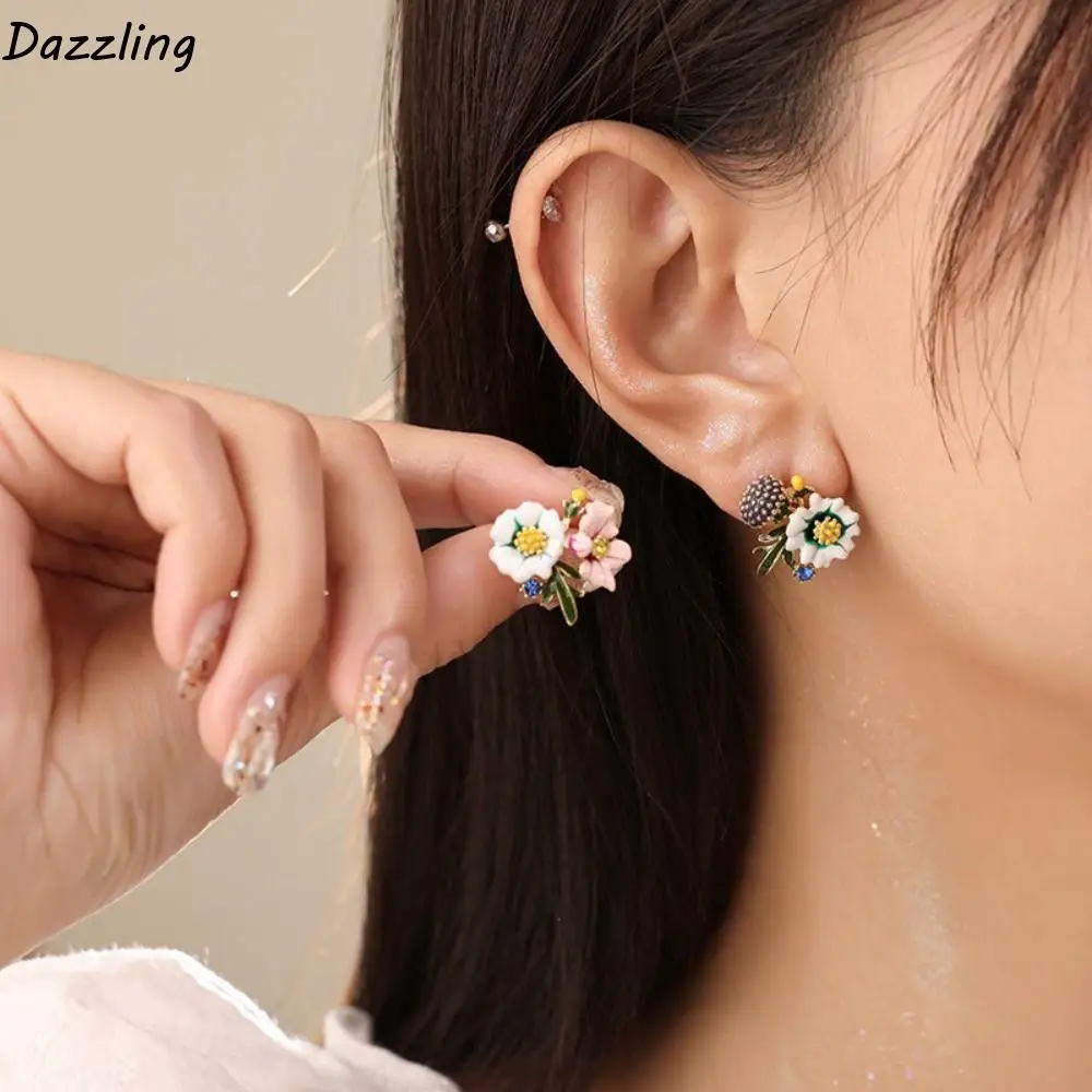 

Pendientes Flower Vintage Earrings Jewelry Accessories Alloy Floral Daisy Stud Earring Metal Pastoral Style Asymmetry Earring