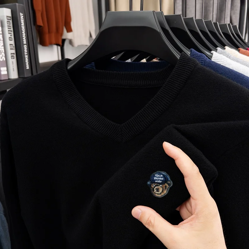 Men Premium V-Neck Knitted Sweater New Autumn Winter Soft Solid Color Embroidered Pullover Top Business Versatile Men's Clothing