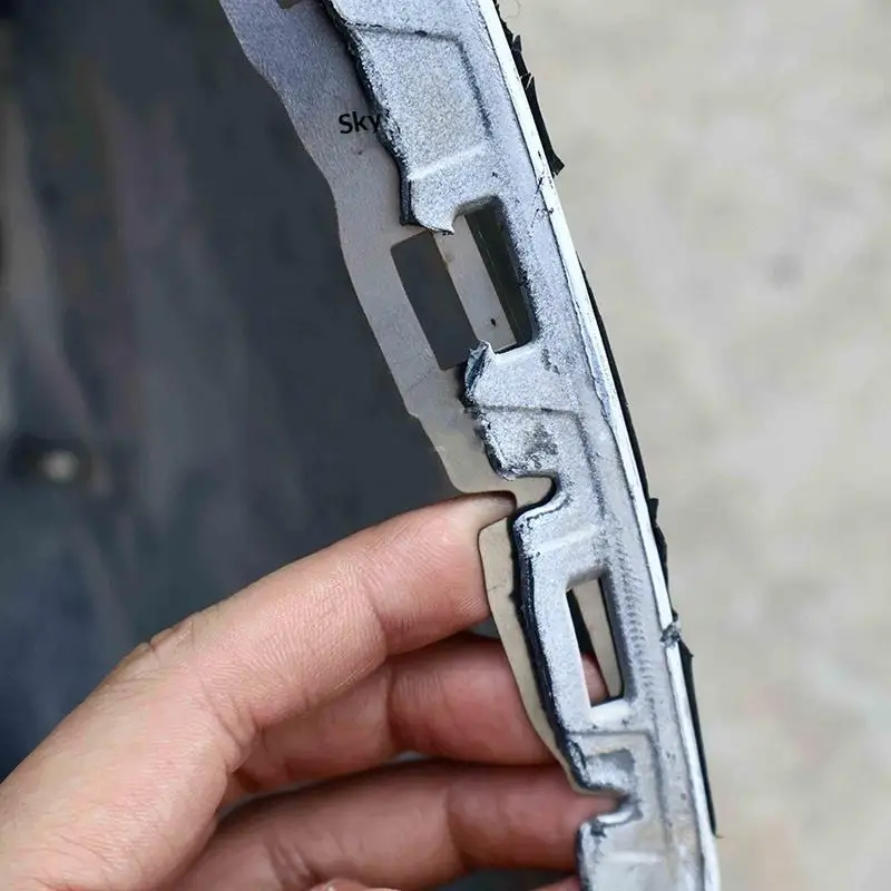 Hot Sale 2Pcs Broken Reinforced Steel Metal Bracket For Golf 6 2009-2014Grand Touring Injektion R20 Front Bumper Repair Buckle