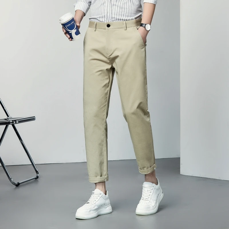 Pantaloni comodi da uomo in cotone dritto estivo 2025 Pantaloni corti da uomo Pantaloni da abito casual slim fit testurizzati stile coreano