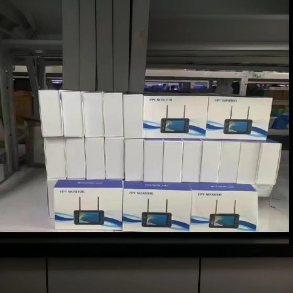 

FPV Monitor 4.3inch with DVR 5.8GHz 40ch Receiver 800x480 LCD Screen Display USB Rechargeable Battery Built-In Real-time Monitor