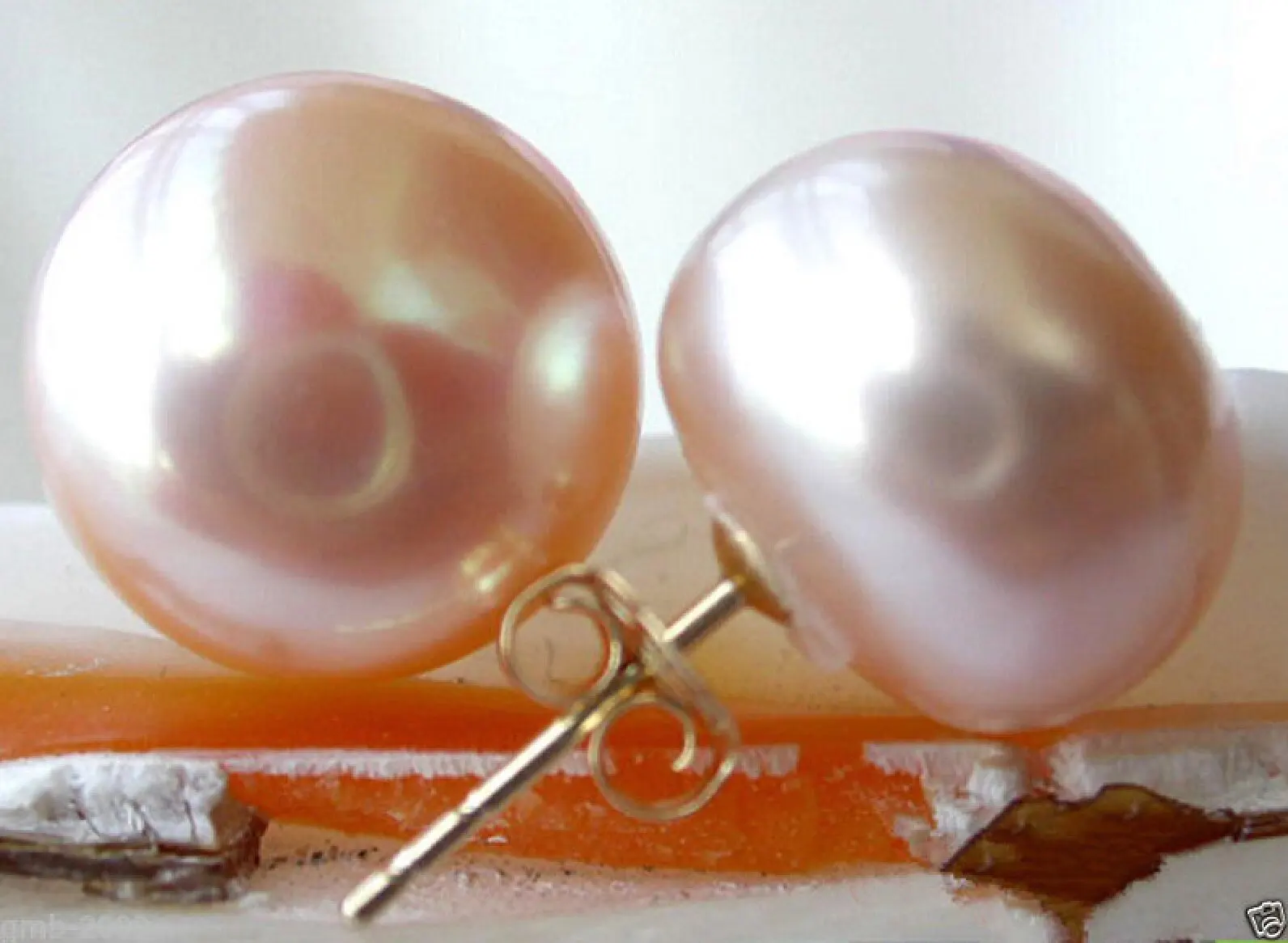 

Huge 9-10mm Natural Pink Freshwater Pearl Selling Stud Earrings