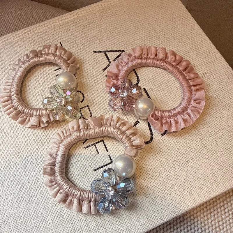 

Корейские милые резинки для волос с кристаллами и цветами, атласные скранчи с жемчужным декором и оборками, элегантные эластичные резинки для волос для женщин