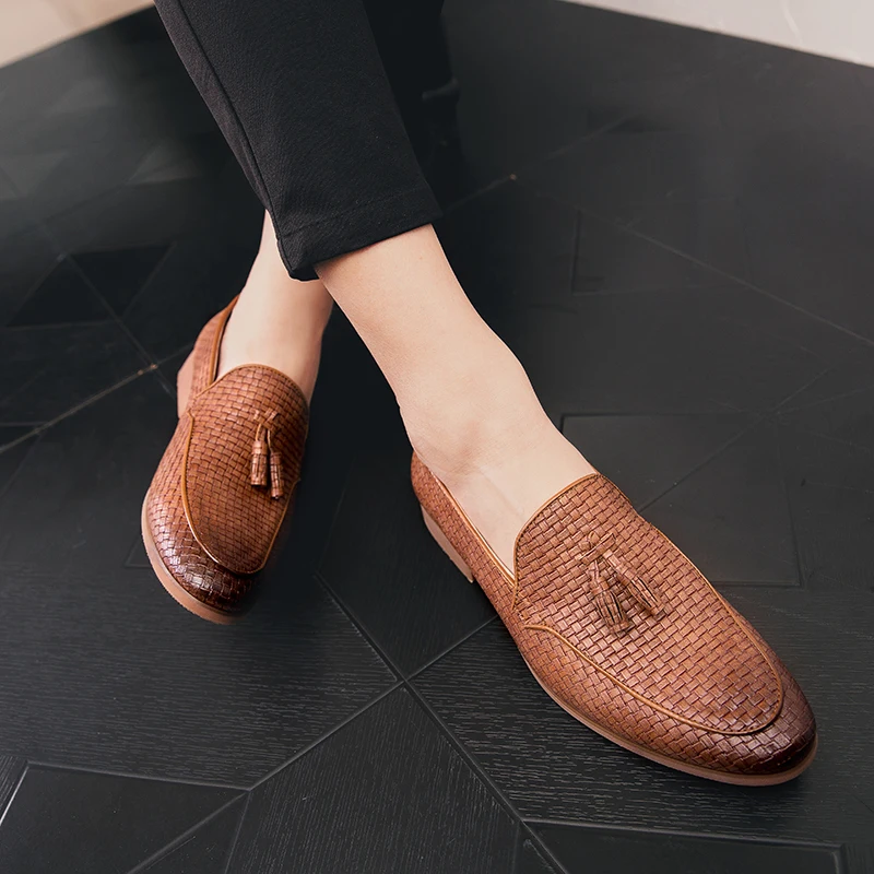 New formal men\'s loafers Classic and versatile design styles Outdoor leisure business party Hairstylist adult nightclub shoes