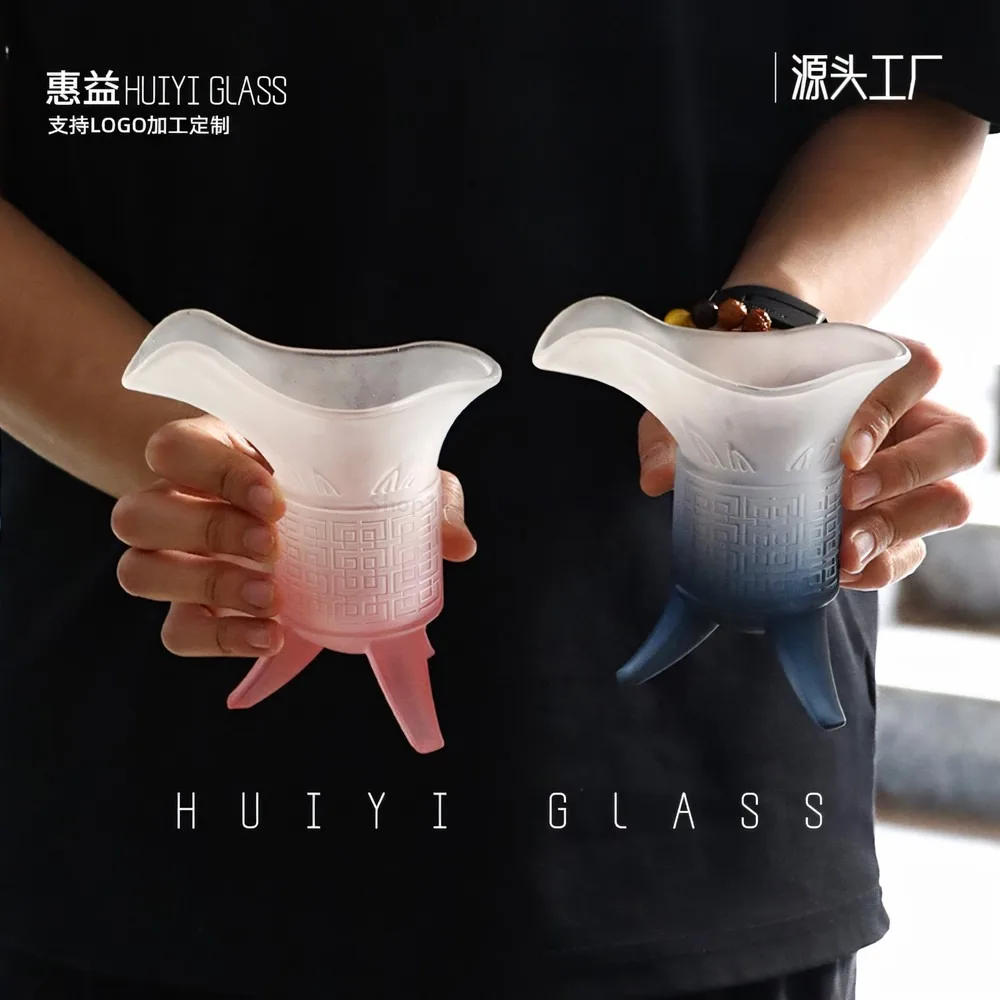 Ins Creative Funny Glass Tripod Emperor Mug Iced Americano Latte Coffee Milk Tea Cup Office Home Tea Cup Gift