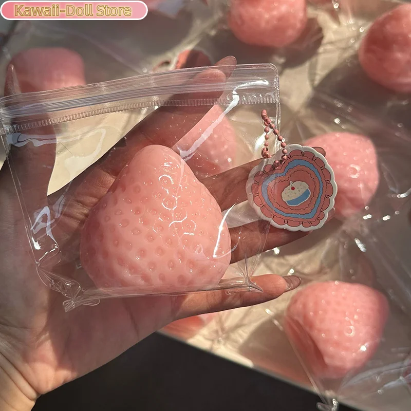 1PC Simulation Strawberry Squeeze Decompression Release Fruit Ball Release Decompression Ball Children's Toy Party Gift