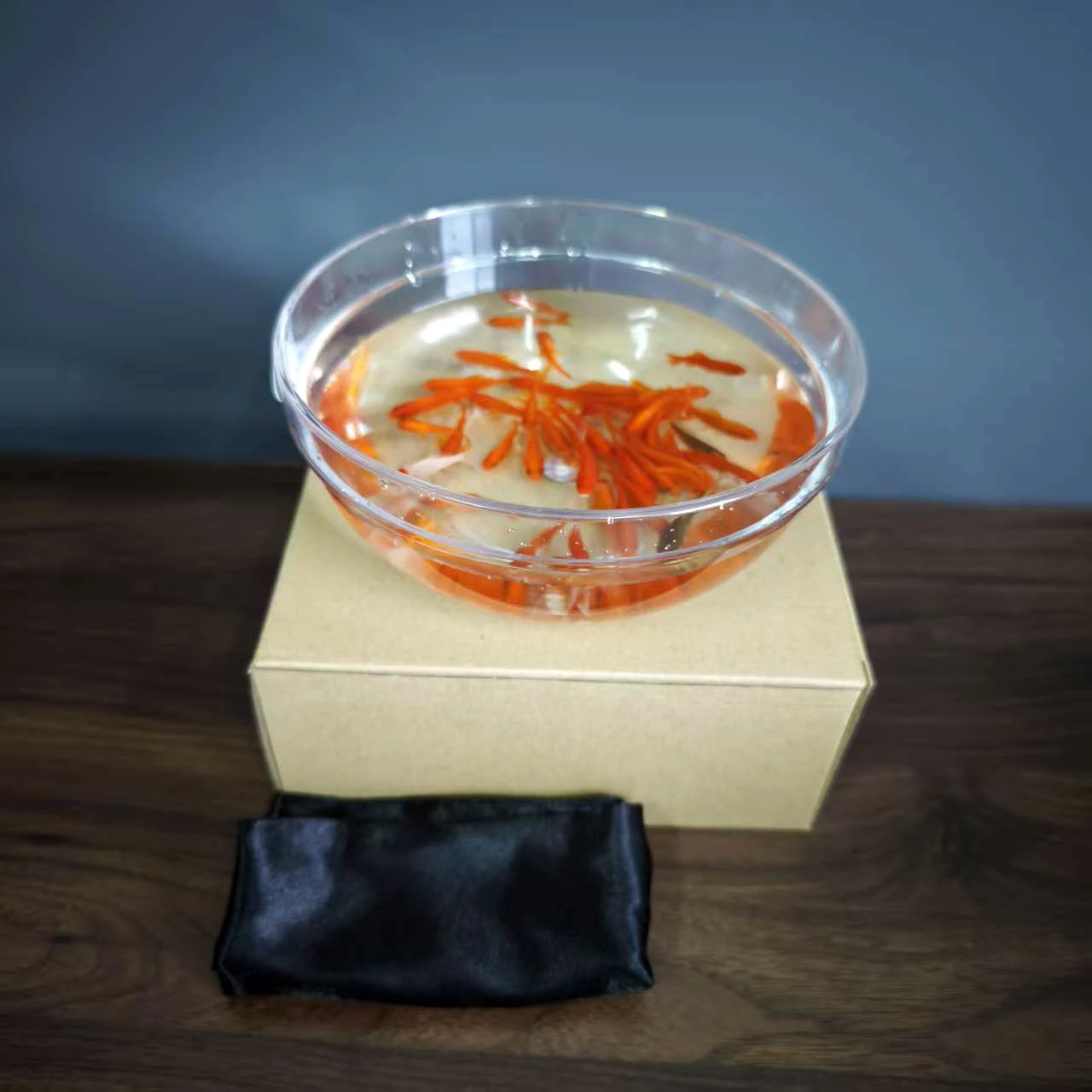 

Чаша для производства рыб (акрил) от J.C Волшебные трюки Золотая рыбка Появляется в пустой чаше Сценические иллюзии Уловки Ментализм Реквизит