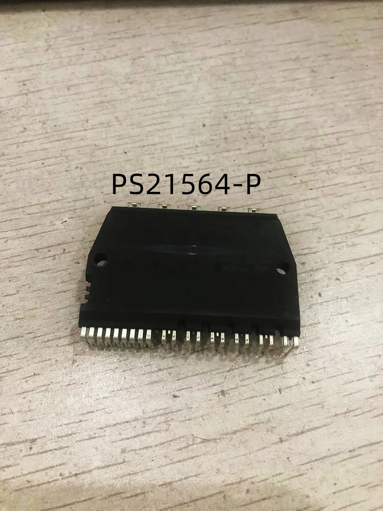 

New original frequency conversion module PS21564-P DIP module