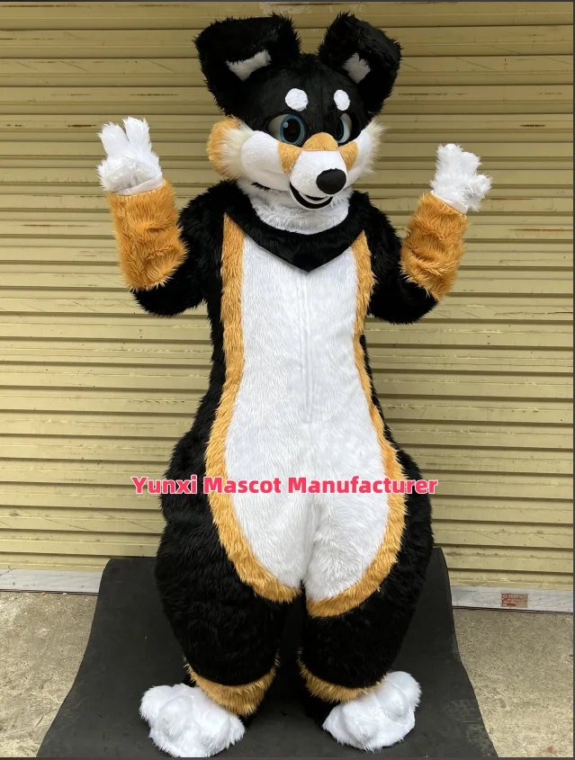 Fysieke schieten Husky mascotte kostuum Volwassene dragen cosplay Halloween hond cartoon pop verjaardagsfeestje