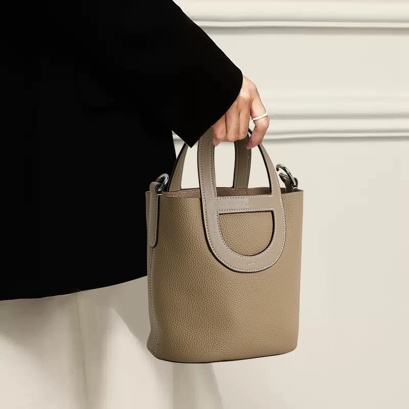 

Новая женская сумка-ведро из натуральной кожи - простая и модная, сумка на одно плечо, высококачественная и элегантная сумка через плечо, женская.