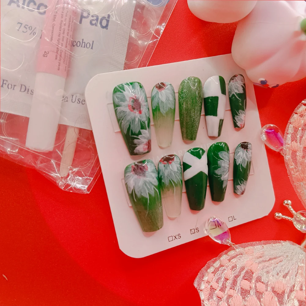 10Pcs High Quality Handmade Press on Nails Phototherapy Nail Art Internet Celebrity Hot Item Gradient Fresh Green Detachable