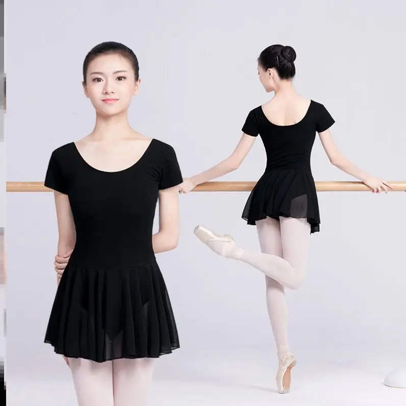 バレエスタイルヨガ服女性の大きいサイズ夏薄い半袖練習ダンススポーツウェア大人のフィットネススカート